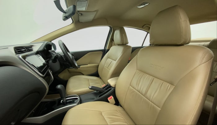 2017 Honda City V CVT, Petrol, Automatic, 66,278 km, Right Side Front Door Cabin