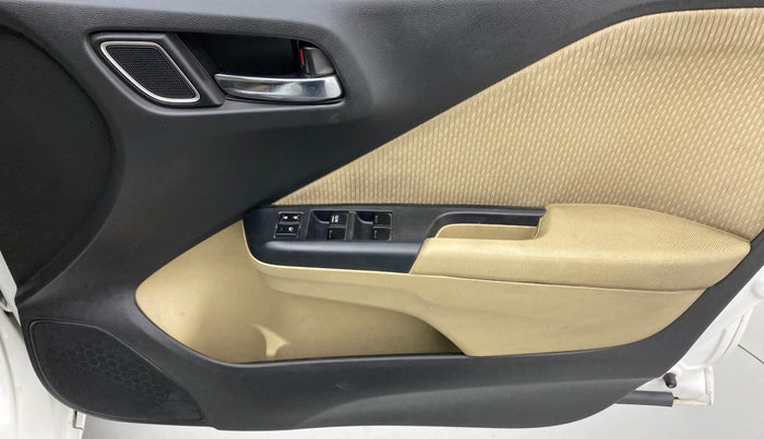 2017 Honda City V CVT, Petrol, Automatic, 66,278 km, Driver Side Door Panels Control