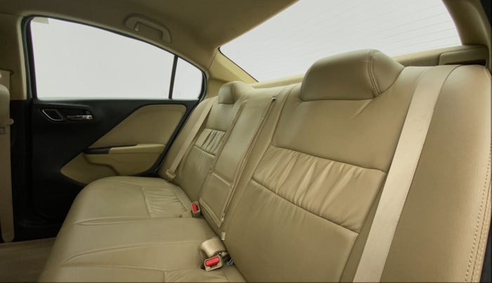 2017 Honda City V CVT, Petrol, Automatic, 66,278 km, Right Side Rear Door Cabin