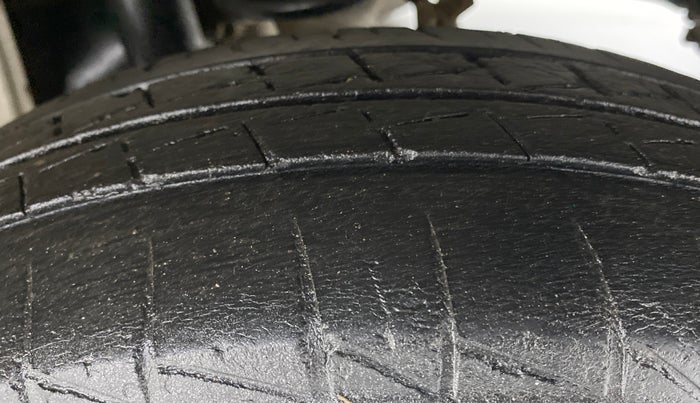 2019 Maruti Alto VXI, Petrol, Manual, 41,402 km, Left Rear Tyre Tread