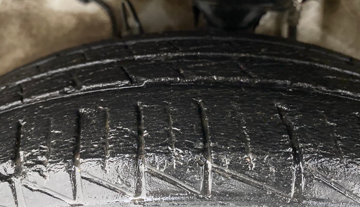 2019 Maruti Alto VXI, Petrol, Manual, 41,402 km, Left Front Tyre Tread