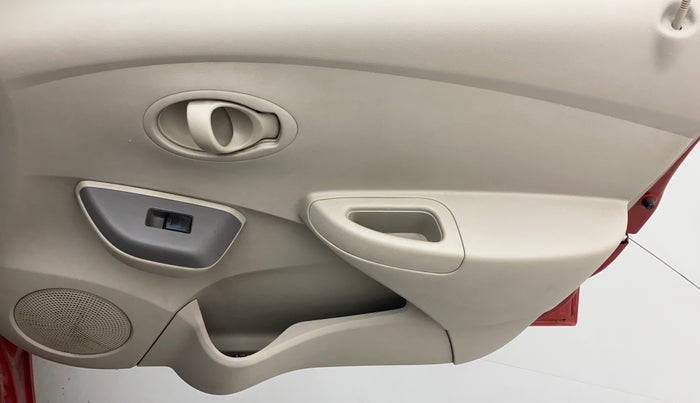 2015 Datsun Go Plus T, Petrol, Manual, 39,061 km, Driver Side Door Panels Control