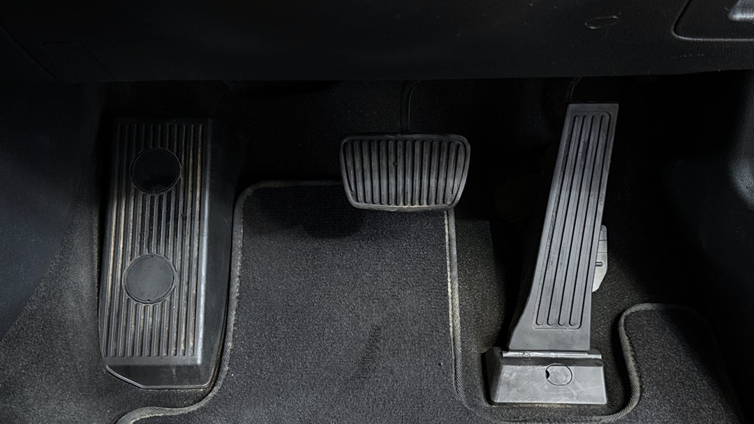 2020 Kia Sorento Sport+ 7 Seat, Automatic, 111002 km, Pedals and Footmat