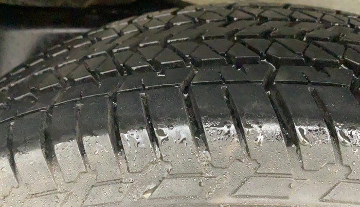 2019 Mahindra Scorpio S5, Diesel, Manual, 58,255 km, Right Rear Tyre Tread