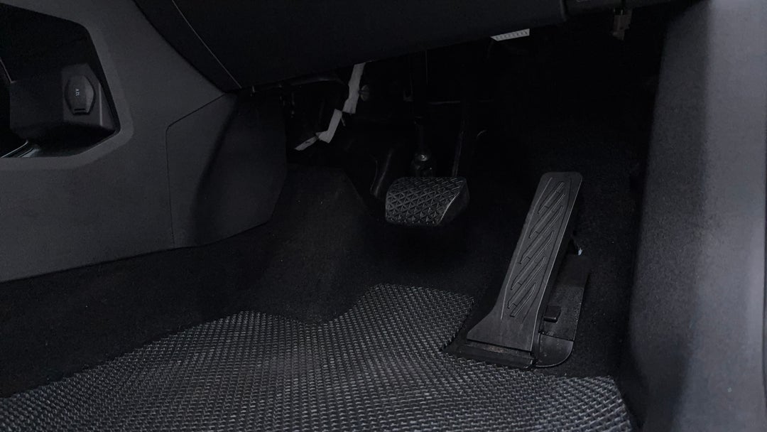 Pedals and Footmat