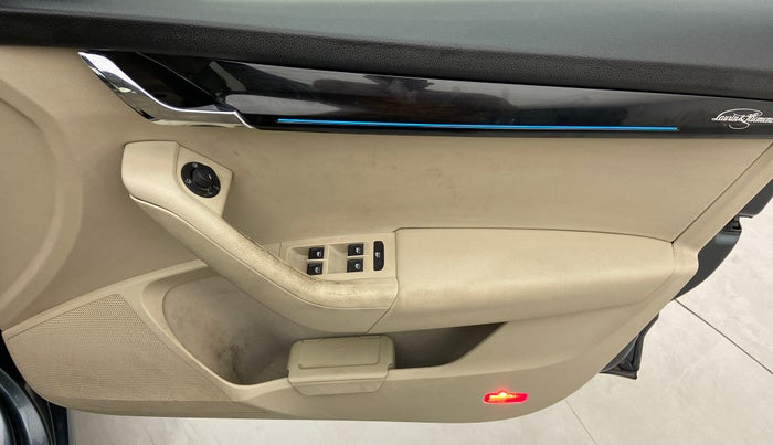 2018 Skoda Octavia LK 1.8 TSI AT, Petrol, Automatic, 90,553 km, Driver Side Door Panels Control