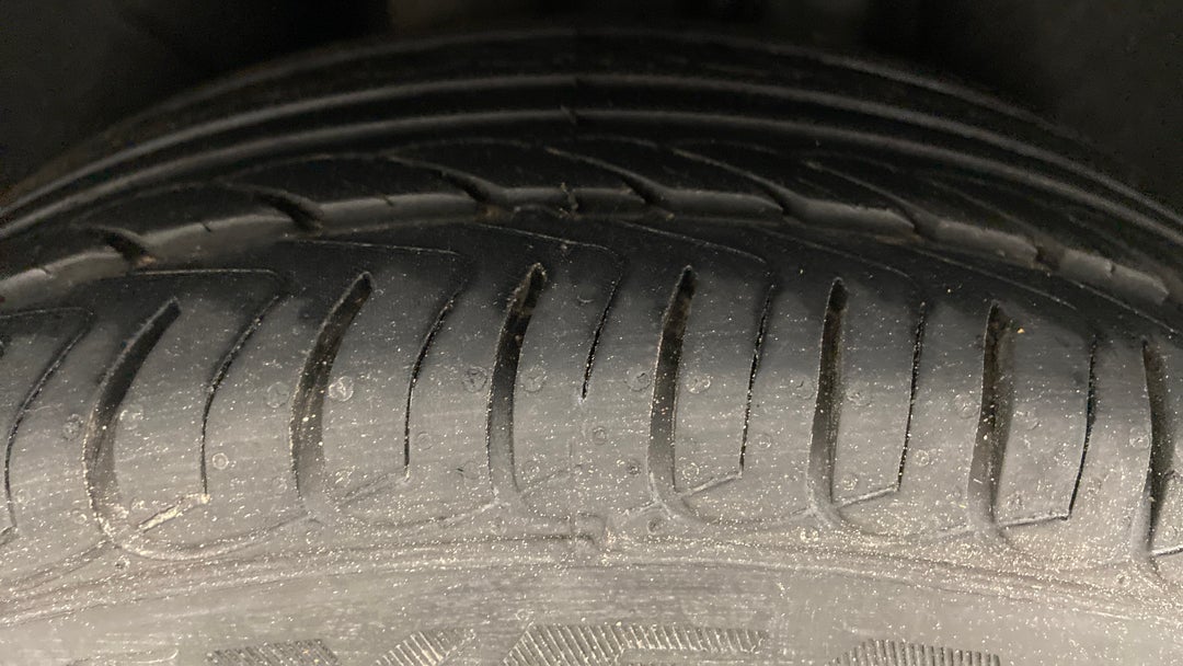 Right Rear Tyre Tread