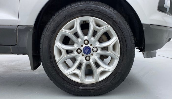 2014 Ford Ecosport 1.5TITANIUM TDCI, Diesel, Manual, 1,38,817 km, Right Front Wheel