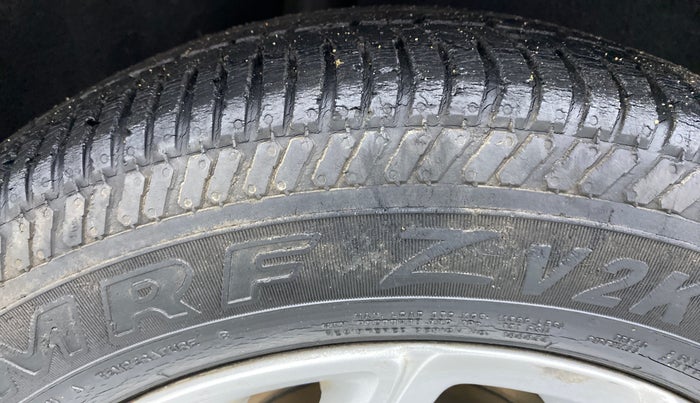 2014 Ford Ecosport 1.5TITANIUM TDCI, Diesel, Manual, 1,38,817 km, Right Rear Tyre Tread