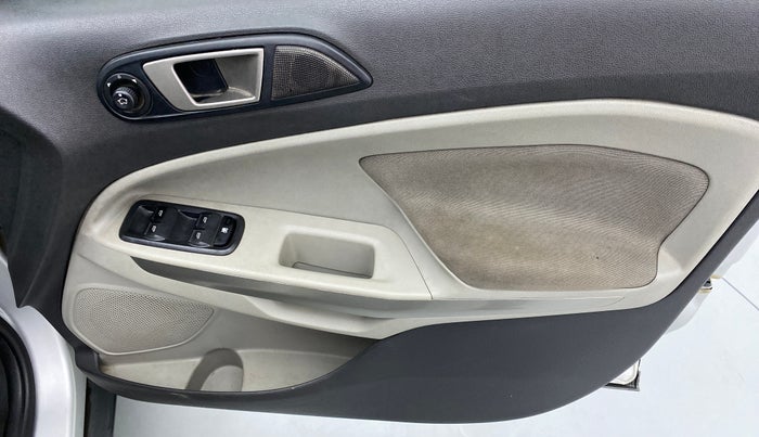 2014 Ford Ecosport 1.5TITANIUM TDCI, Diesel, Manual, 1,38,817 km, Driver Side Door Panels Control
