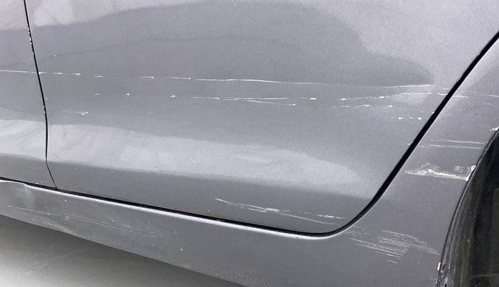 2016 Maruti Swift VXI, CNG, Manual, 52,878 km, Rear left door - Minor scratches