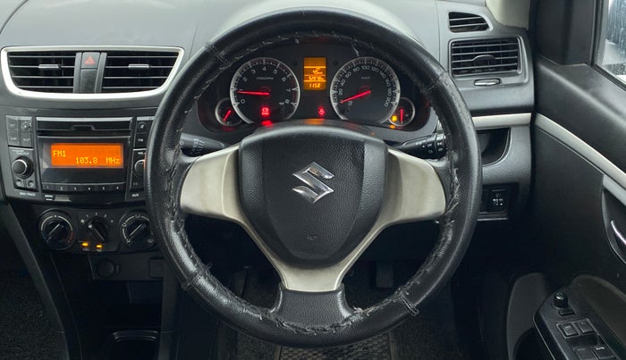 2016 Maruti Swift VXI, CNG, Manual, 52,878 km, Steering Wheel Close Up