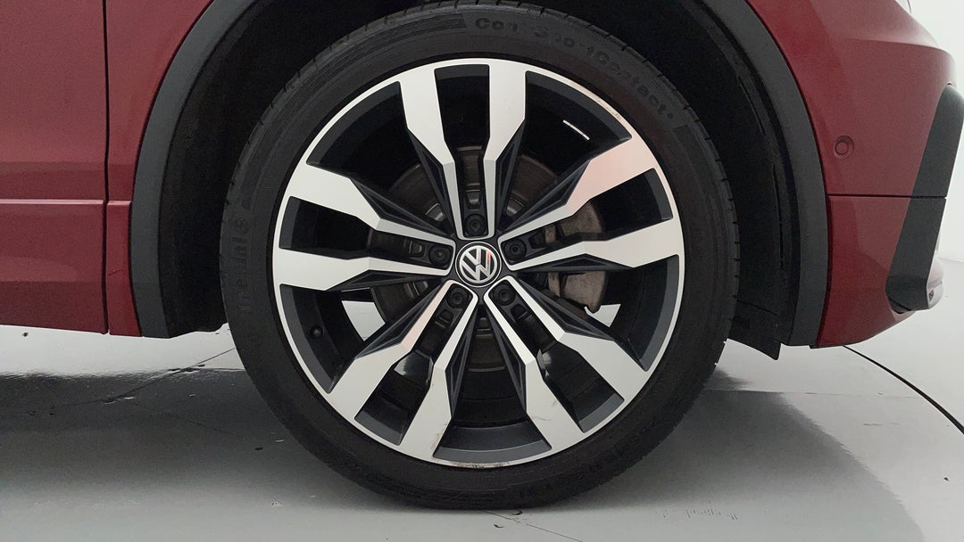 2017 Volkswagen Tiguan 162 Tsi Highline, Automatic, 83266 km, Right Front Wheel