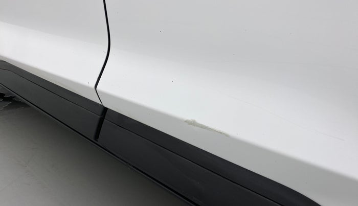 2021 Nissan MAGNITE XE, Petrol, Manual, 33,002 km, Rear left door - Paint has faded