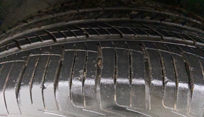 2016 Hyundai Tucson 2WD AT GLS DIESEL, Diesel, Automatic, 63,547 km, Left Rear Tyre Tread