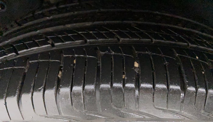 2016 Hyundai Tucson 2WD AT GLS DIESEL, Diesel, Automatic, 63,547 km, Right Rear Tyre Tread