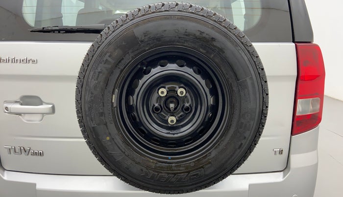 2017 Mahindra TUV300 T8, Diesel, Manual, 19,065 km, Spare Tyre