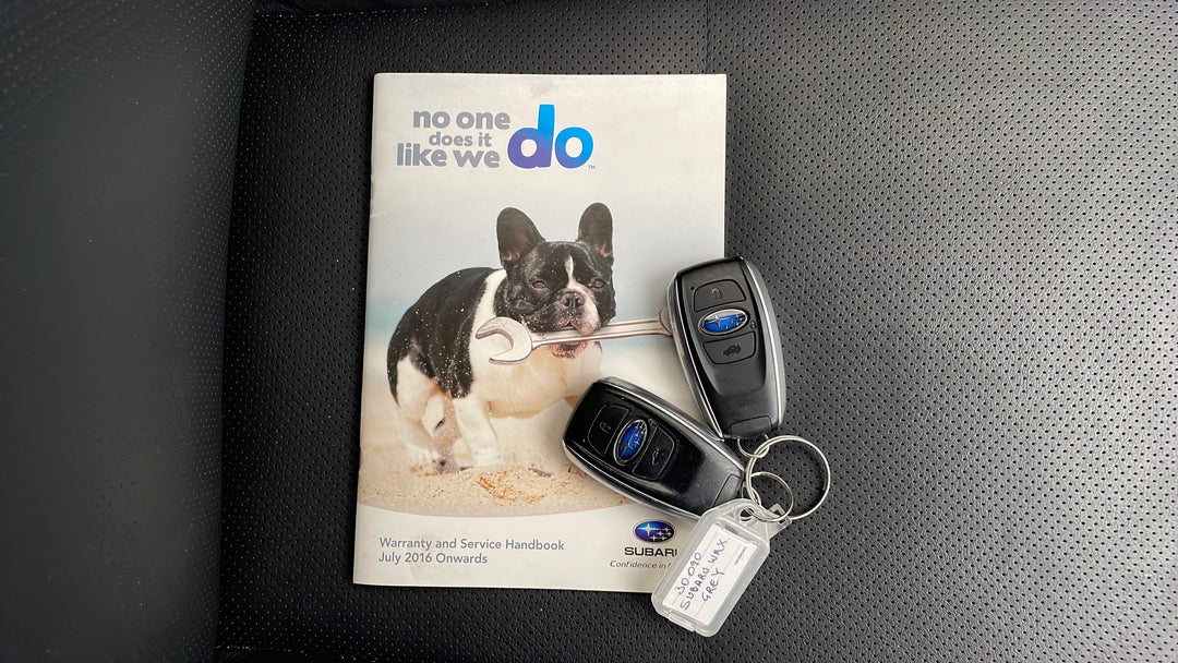 2017 Subaru WRX Premium (awd), Automatic, 112432 km, Key Close-up