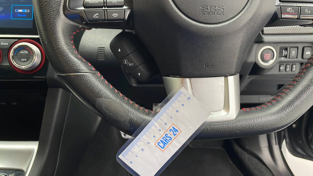 2017 Subaru WRX Premium (awd), Automatic, 112432 km, Steering Wheel Body Wear