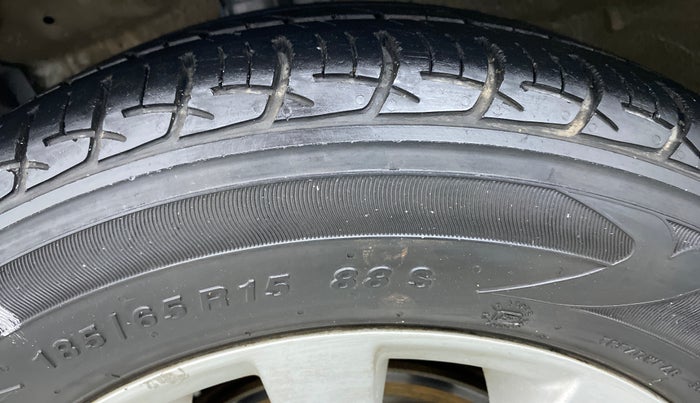 2014 Maruti Ertiga ZXI, Petrol, Manual, 13,249 km, Left Front Tyre Tread