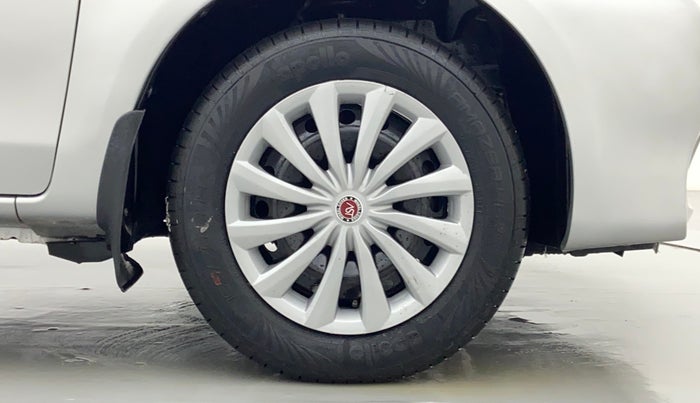 2012 Toyota Etios Liva GD, Diesel, Manual, 94,952 km, Right Front Wheel