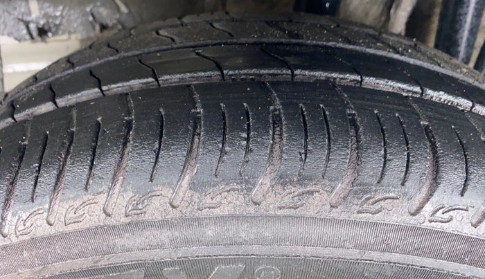 2019 Tata Tiago XT 1.2 REVOTRON, CNG, Manual, 22,263 km, Left Rear Tyre Tread