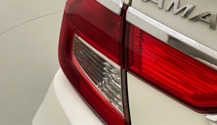 2018 Honda Amaze 1.2L I-VTEC V CVT, Petrol, Automatic, 66,032 km, Left tail light - Minor damage