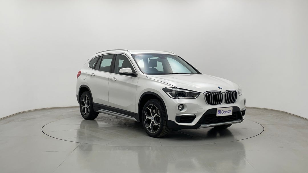 Right Front Diagonal (45- Degree) View