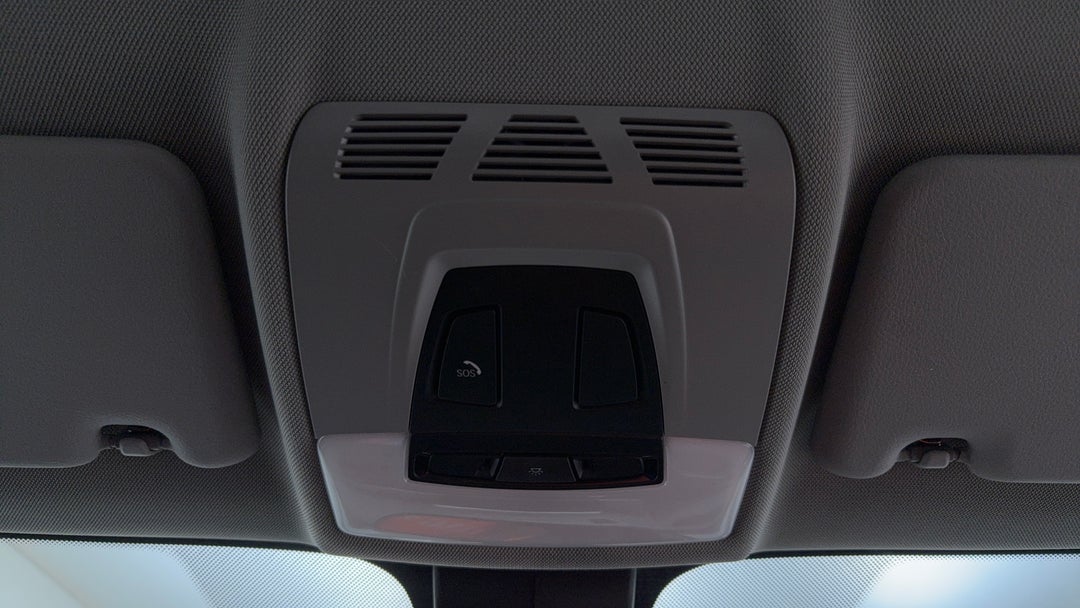 On-Roof Controls/Sunglass holder