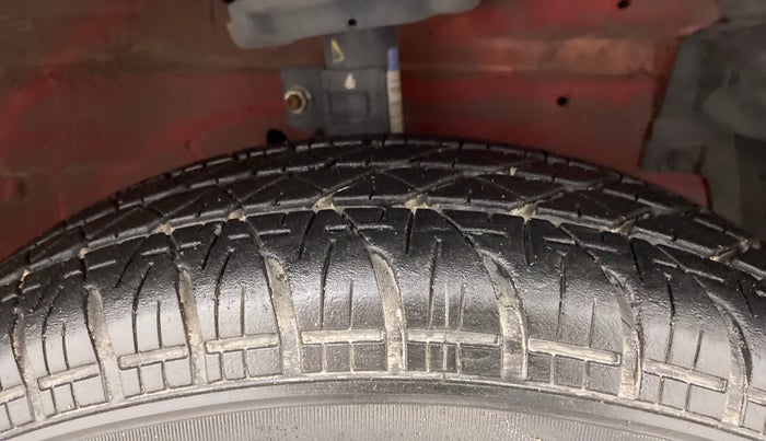 2016 Maruti Swift VXI, Petrol, Manual, 21,536 km, Right Front Tyre Tread
