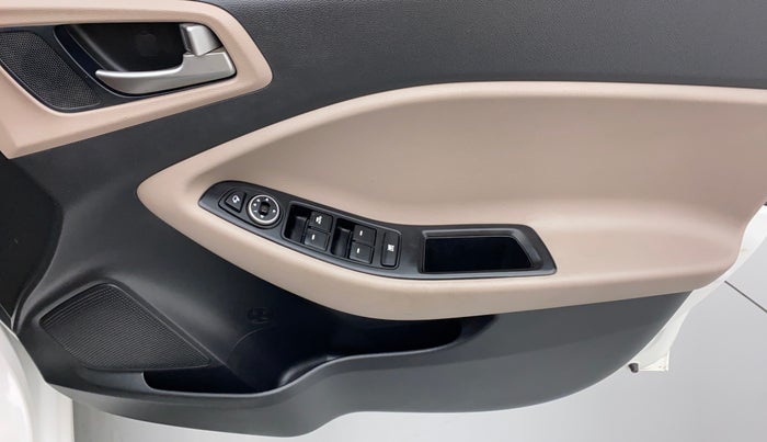 2018 Hyundai Elite i20 1.4 CRDI ASTA (O), Diesel, Manual, 54,315 km, Driver Side Door Panels Control