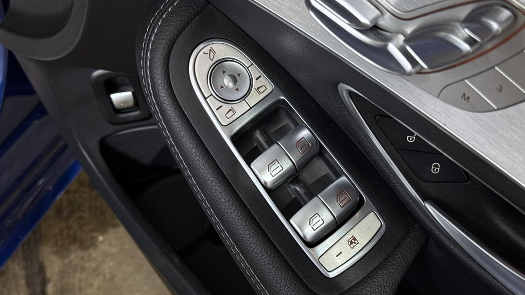 2019 Mercedes-benz C200 C200, Automatic, 71945 km, Drivers Side Door Panel Controls