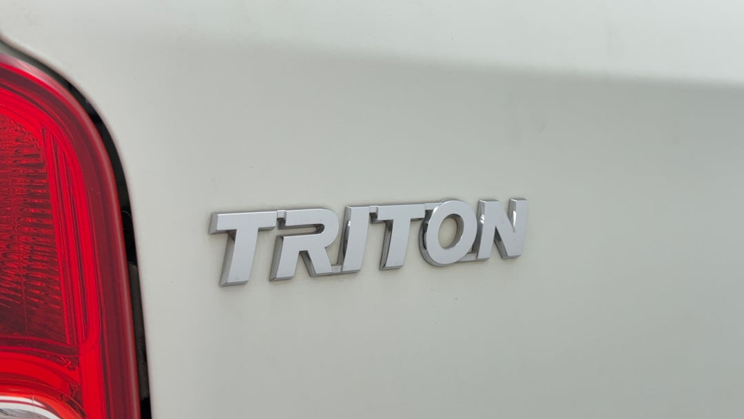 Badge (Boot Left Side)