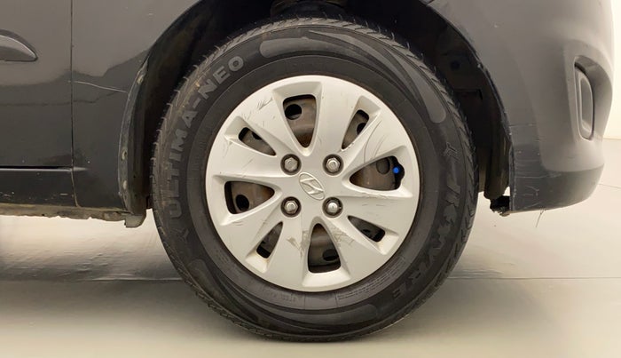 2011 Hyundai i10 SPORTZ 1.2 AT, Petrol, Automatic, 79,363 km, Right Front Wheel