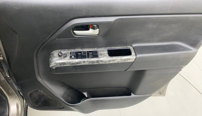 2019 Maruti New Wagon-R ZXI 1.2, Petrol, Manual, 29,805 km, Driver Side Door Panels Control