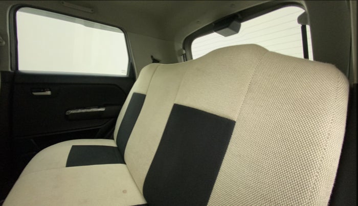 2019 Maruti New Wagon-R ZXI 1.2, Petrol, Manual, 29,805 km, Right Side Rear Door Cabin