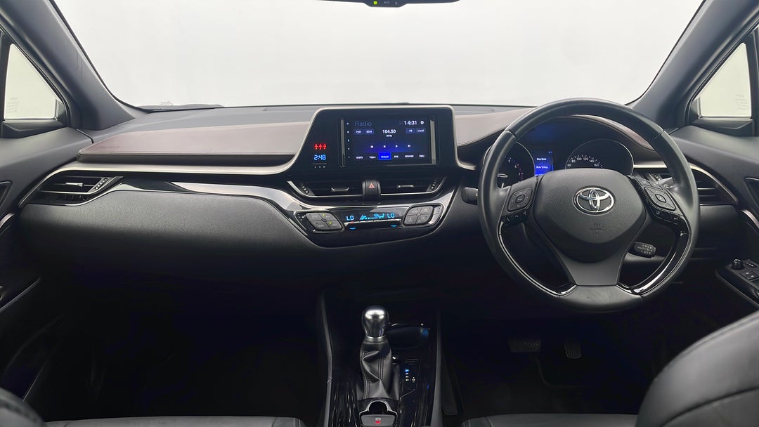 2018 Toyota C-HR Koba (awd), Automatic, 74362 km, Dashboard View