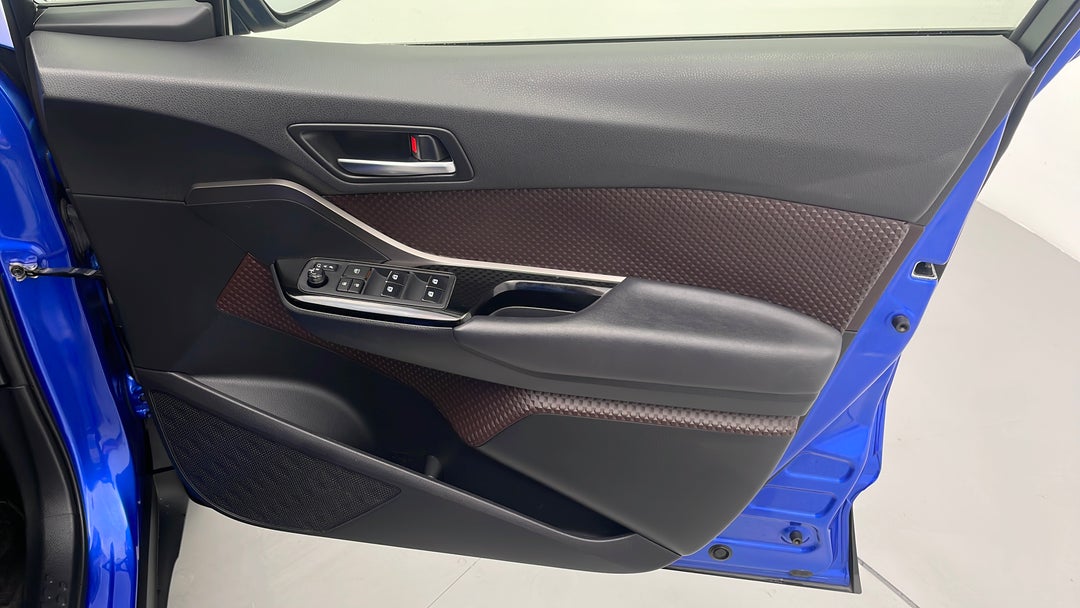 2018 Toyota C-HR Koba (awd), Automatic, 74362 km, Speaker View