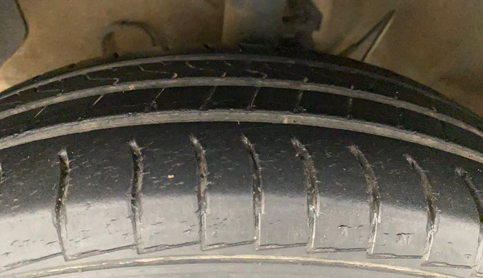 2019 Hyundai NEW SANTRO MAGNA, Petrol, Manual, 36,870 km, Left Front Tyre Tread