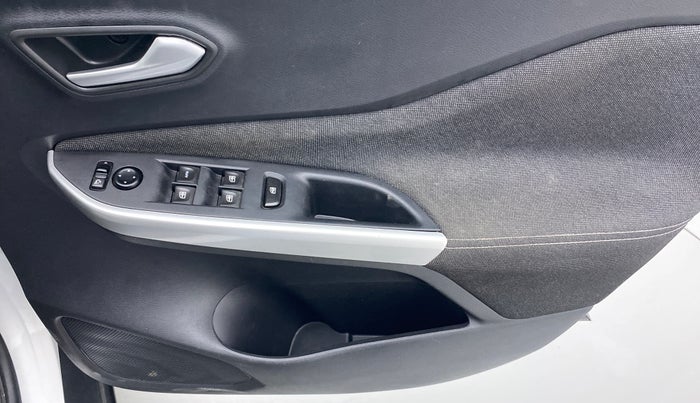 2021 Nissan MAGNITE XV PRIMIUM MT, Petrol, Manual, 29,718 km, Driver Side Door Panels Control