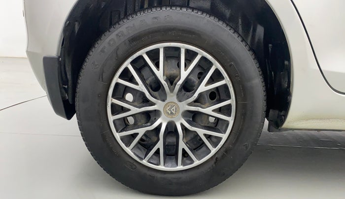 2017 Maruti Swift VXI D, Petrol, Manual, 48,330 km, Right Rear Wheel