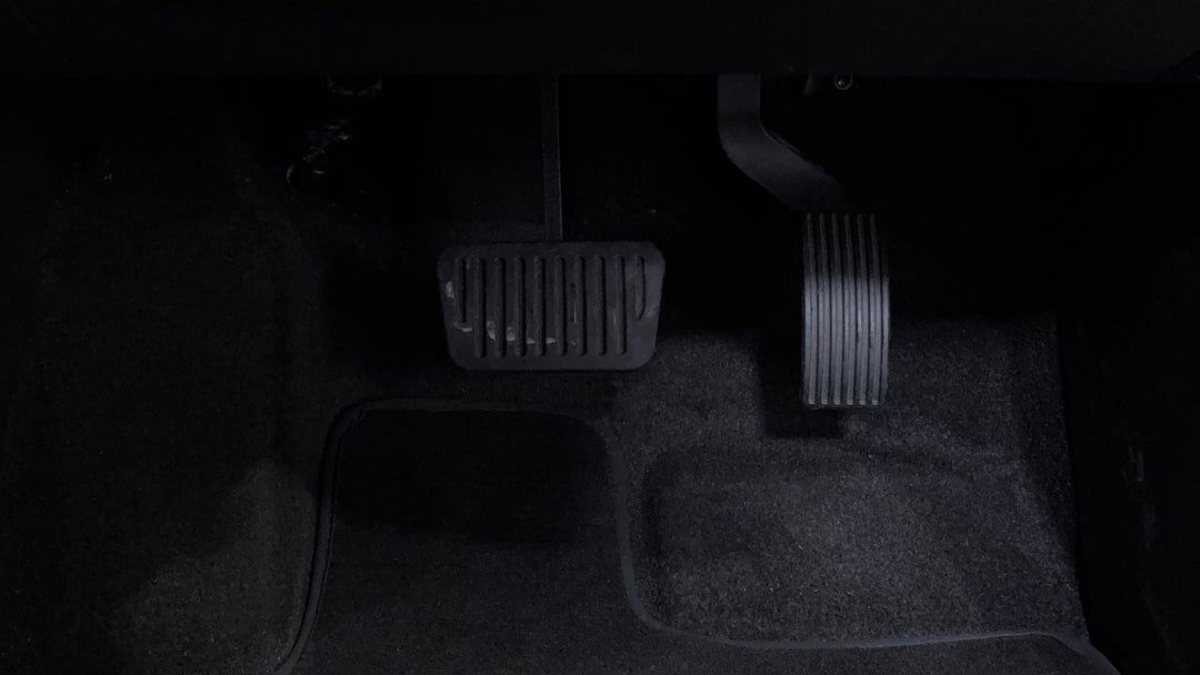 2023 Byd Dolphin Dynamic, Automatic, 25940 km, Pedals and Footmat