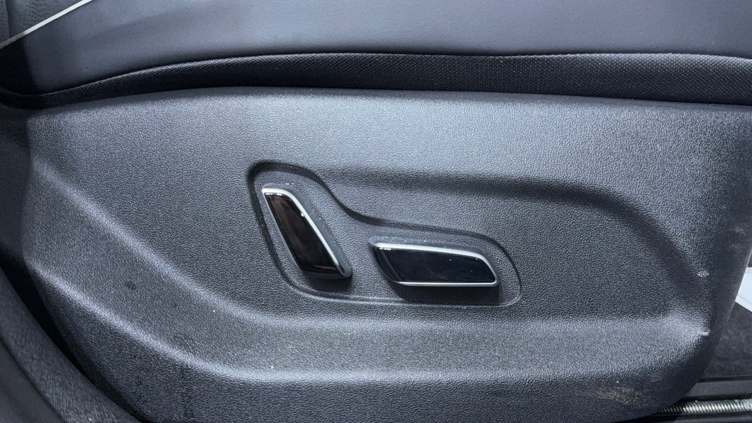 2023 Byd Dolphin Dynamic, Automatic, 25940 km, Drivers Side Adjustment Panel