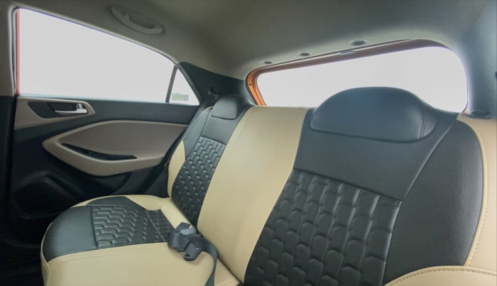 2019 Hyundai Elite i20 1.2 MAGNA PLUS VTVT, Petrol, Manual, 3,691 km, Right Side Door Cabin View