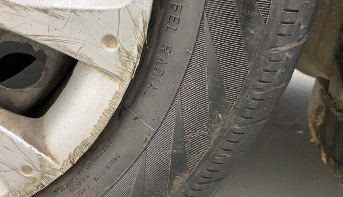 2012 Honda Brio S MT, Petrol, Manual, 55,808 km, Left front tyre - Minor crack