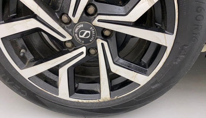 2017 Honda BR-V 1.5L I-VTEC S, CNG, Manual, 64,668 km, Right rear tyre - Minor scratches
