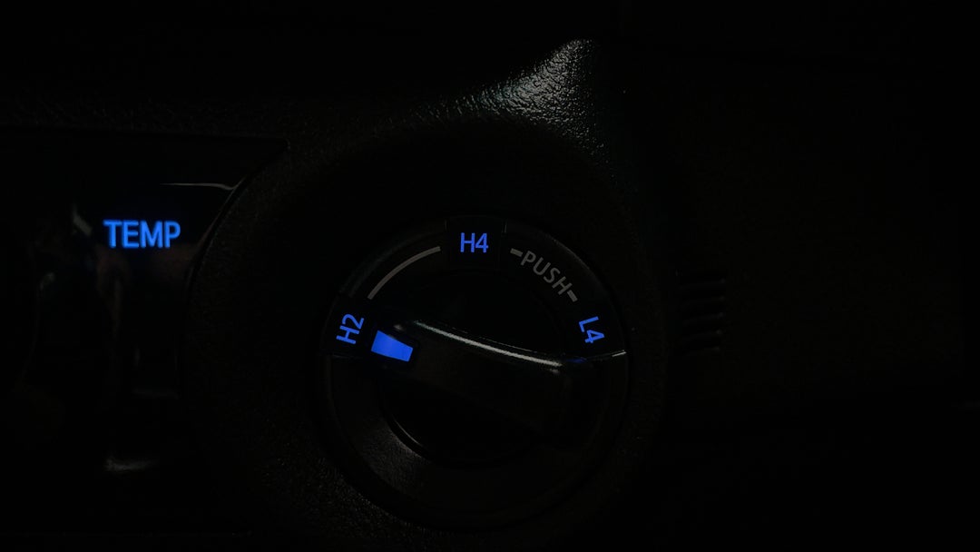 2021 Toyota Hilux Sr5 (4x4), Automatic, 65633 km, Utility Switches/Buttons