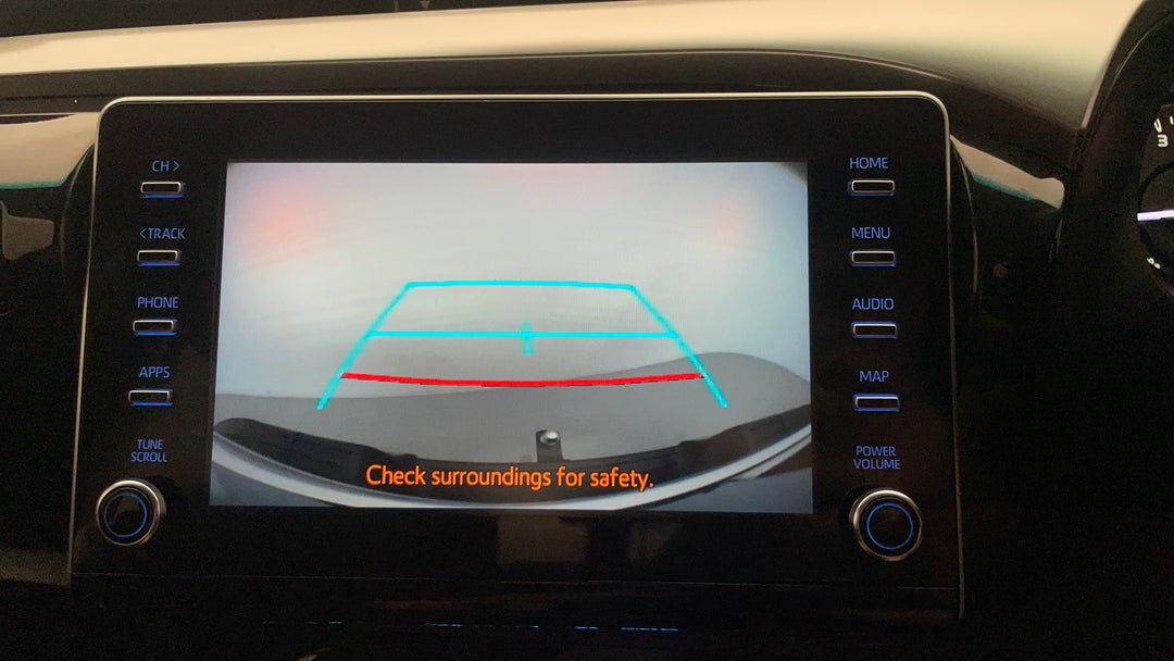 2021 Toyota Hilux Sr5 (4x4), Automatic, 65633 km, Parking Camera