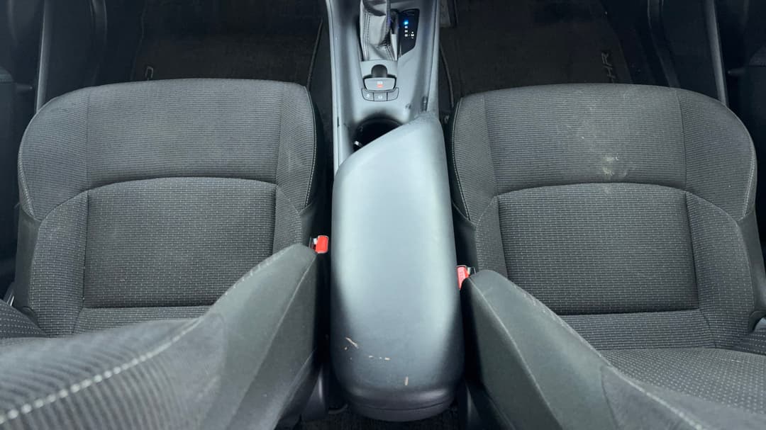 2019 Toyota C-HR (2WD), Automatic, 94482 km, Center Console