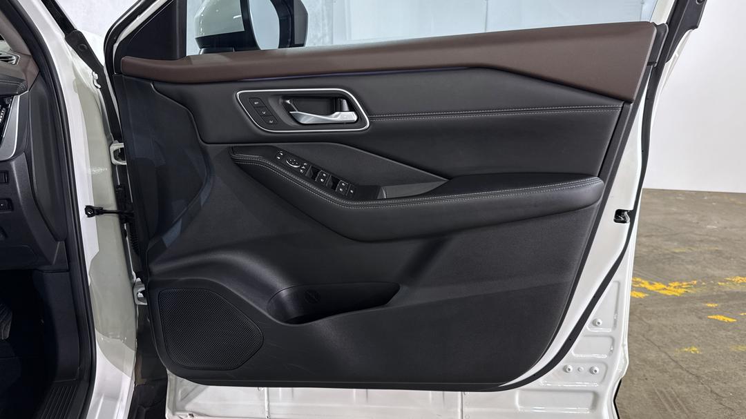 2023 Nissan X-trail Ti-l (4WD) E-power (hybrid), Automatic, 39250 km, Speaker View